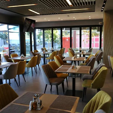 Milenium Hotel Shëngjin